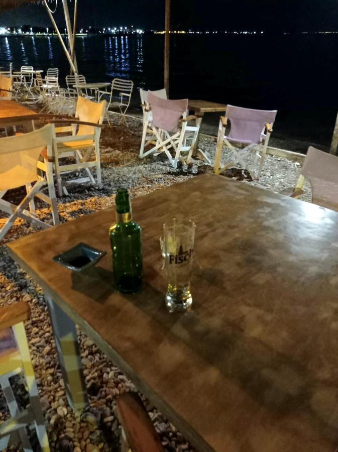 Bright Apartment In Nea Palatia • Oropos Buitenkant foto